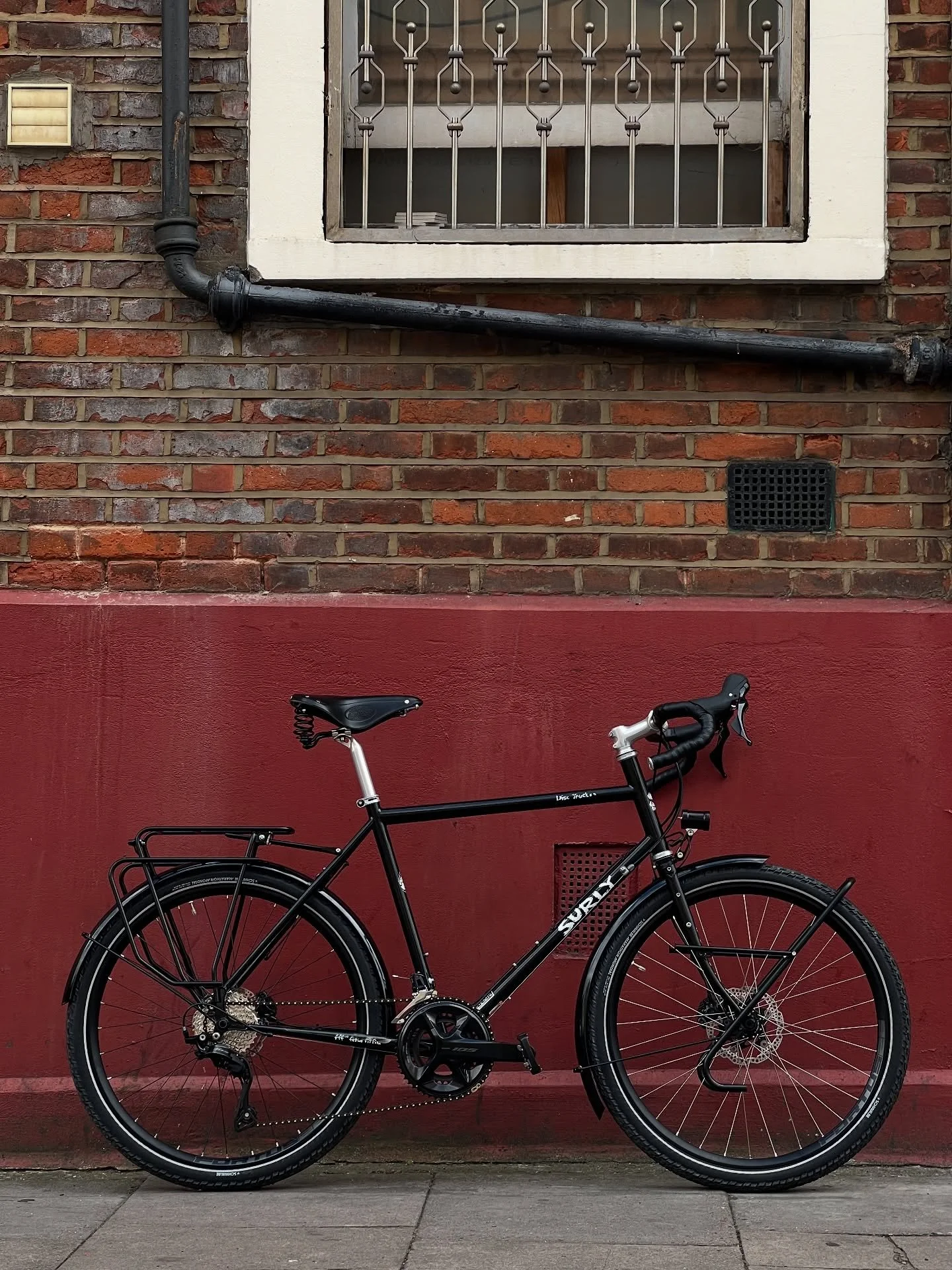 Dans new touring machine!

Dan brought us this 26 inch @surlybikes disc trucker and said he wanted to build his dream tourer to ride to Finland on. After much deliberation, the disc trucker (Batmobile) is now fully equipped to tackle all types of off