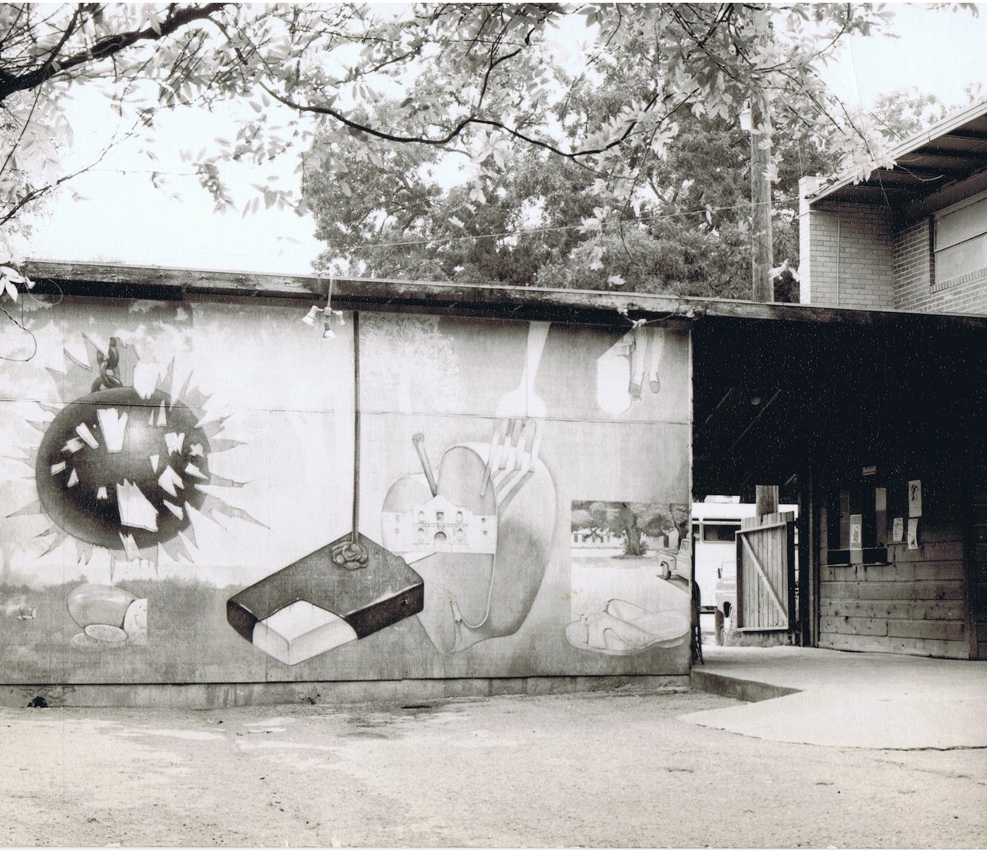 1980 AWHQ beer garden mural by Jim Franklin and photo by Steve Edwards.jpg