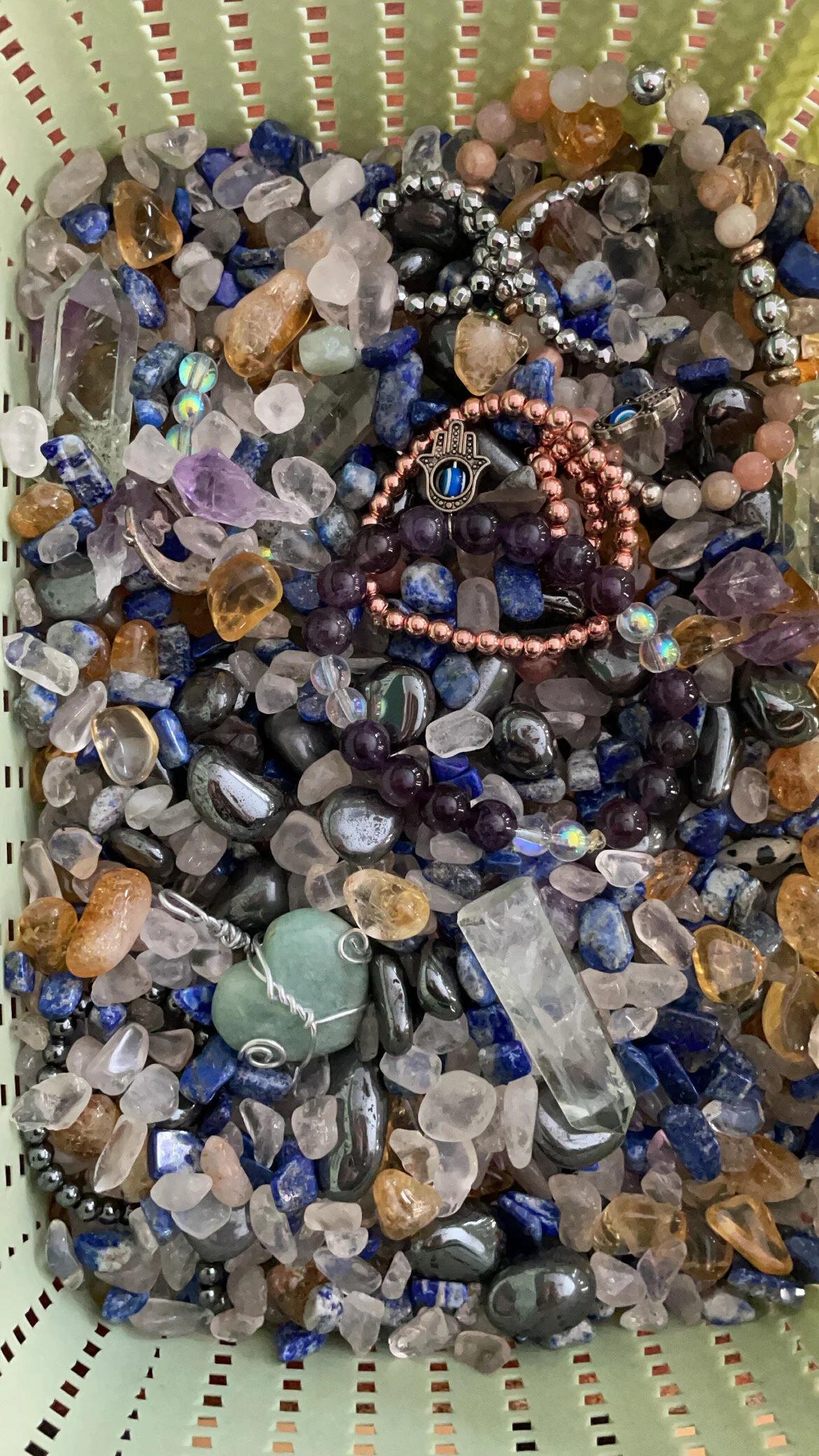 7A6BE529-BC1B-4A7A-8A4F-CA28E605E293