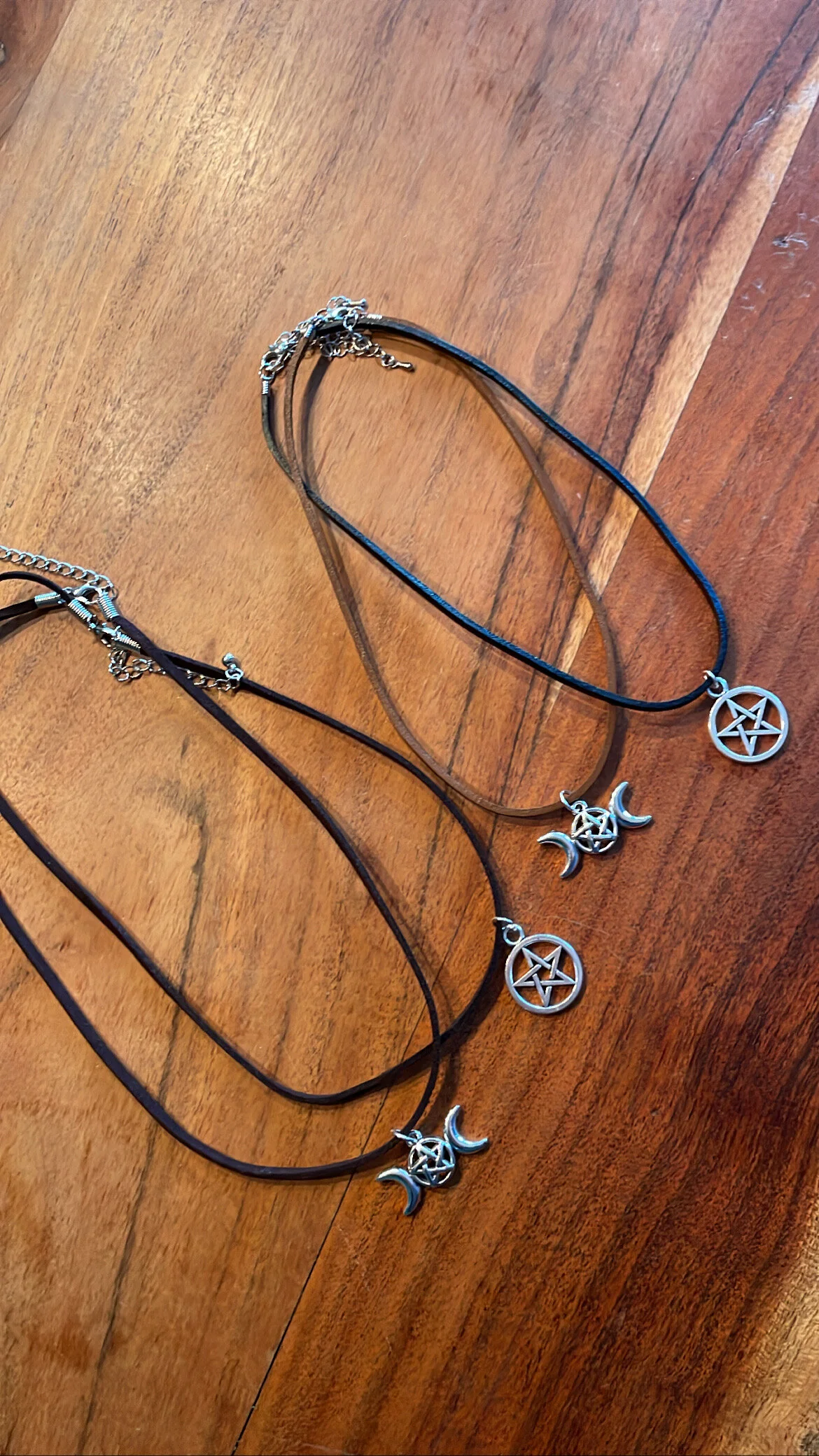 4EF56E31-2B02-49E5-A2E1-9F5AD3C7F409