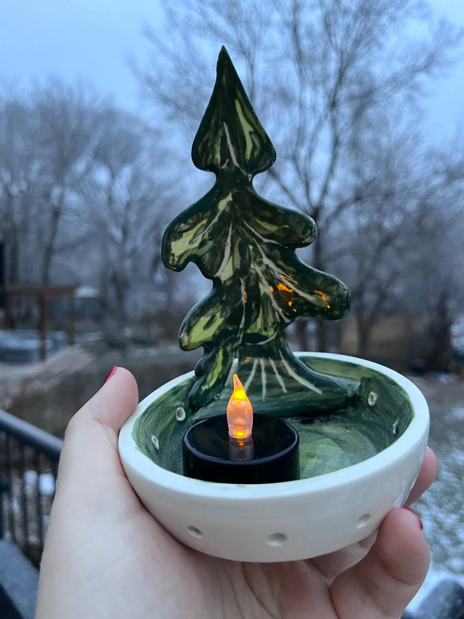 DACDF148-046A-41BF-8FF9-9DE7E75CE5A4