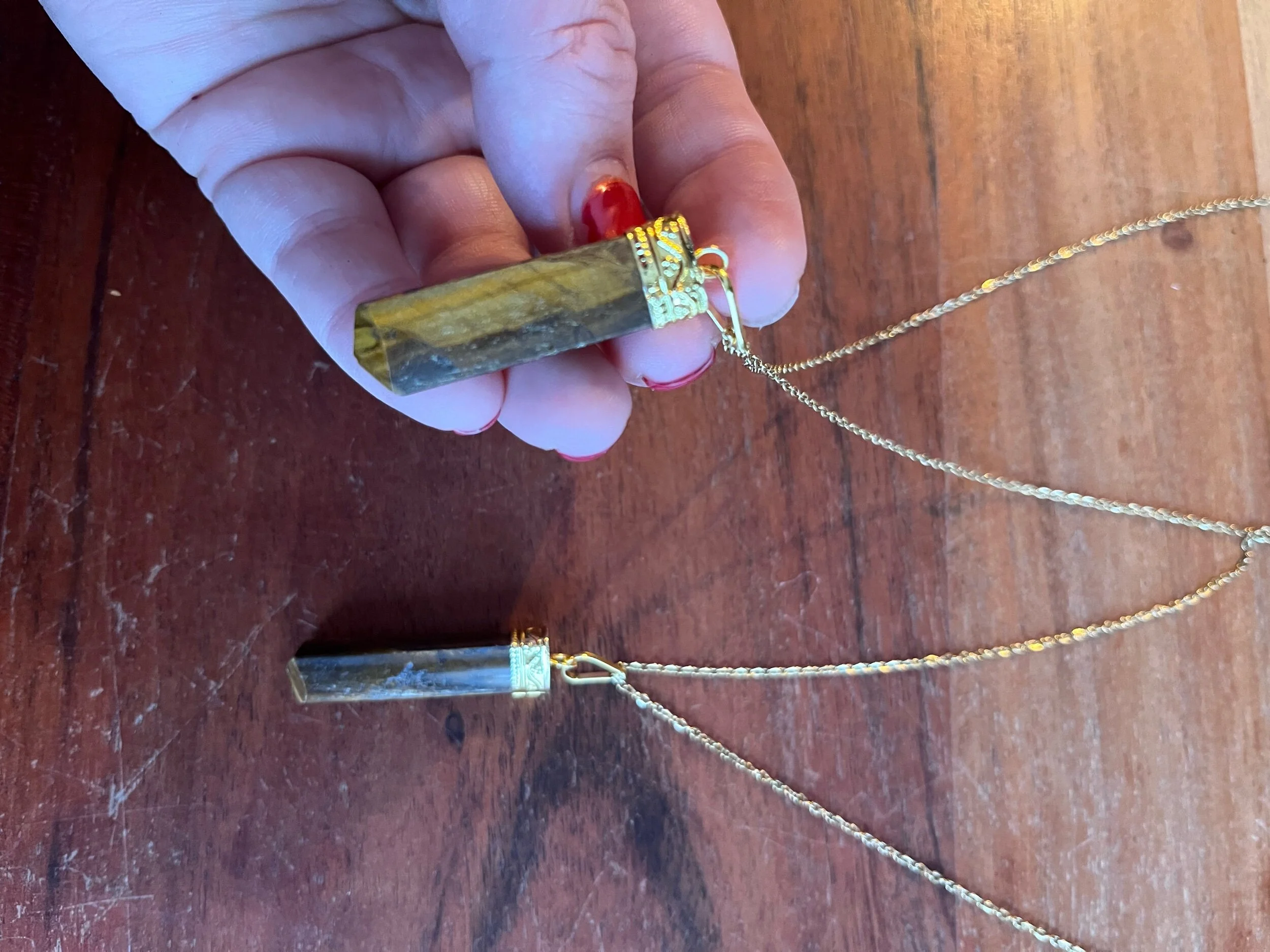 B0E1828A-D79D-41B5-ADC6-C7661D848AC6