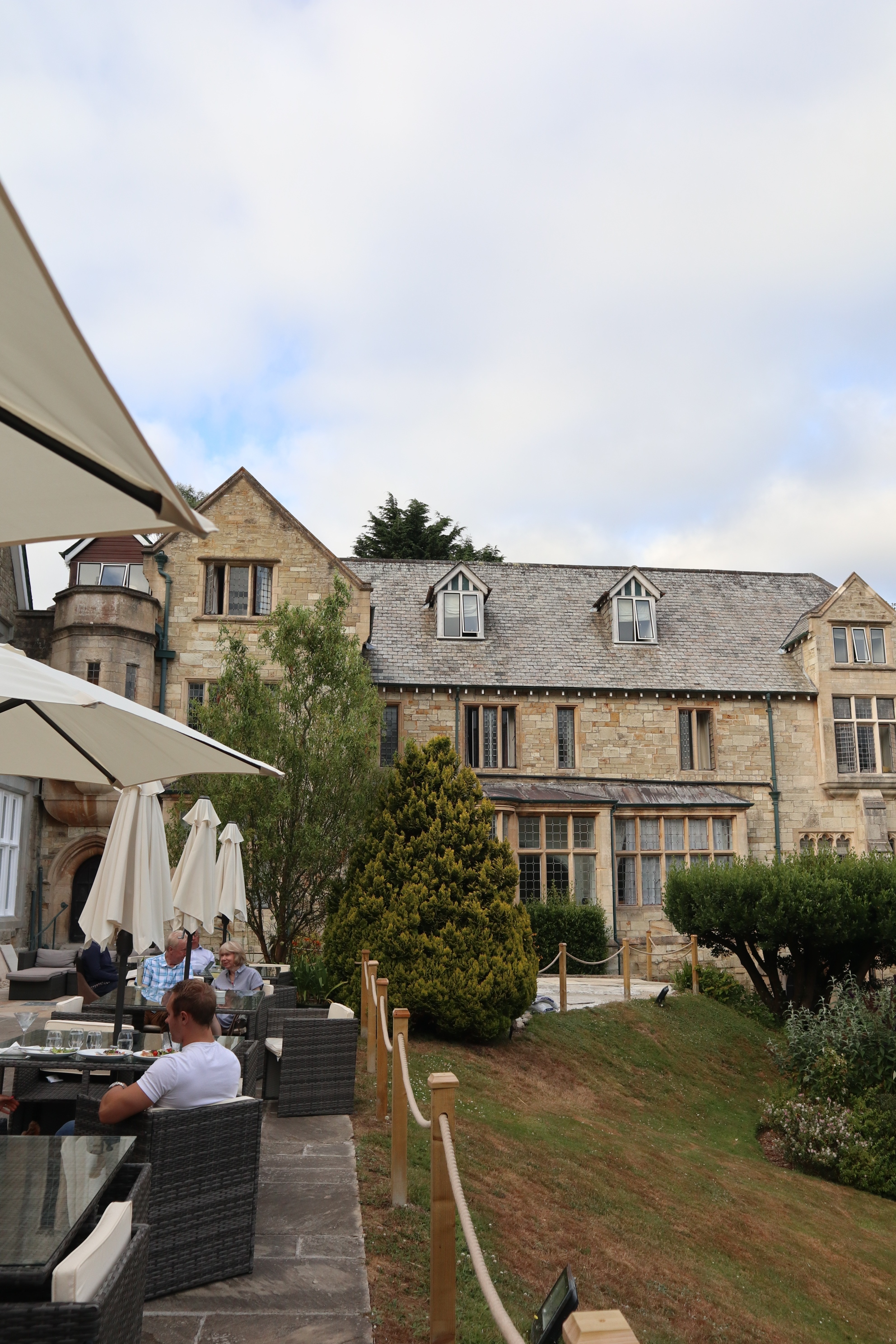 Summer Garden Sessions: The Alverton Hotel