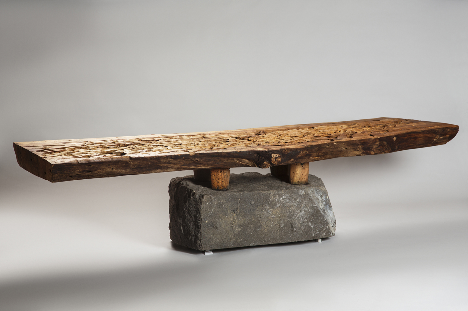 bench-salvaged-mexican-alder-wood-basalt-recinto-with-feet-shi-ho-julio-martinez-marion-friedmann-gallery-23-lr.jpg