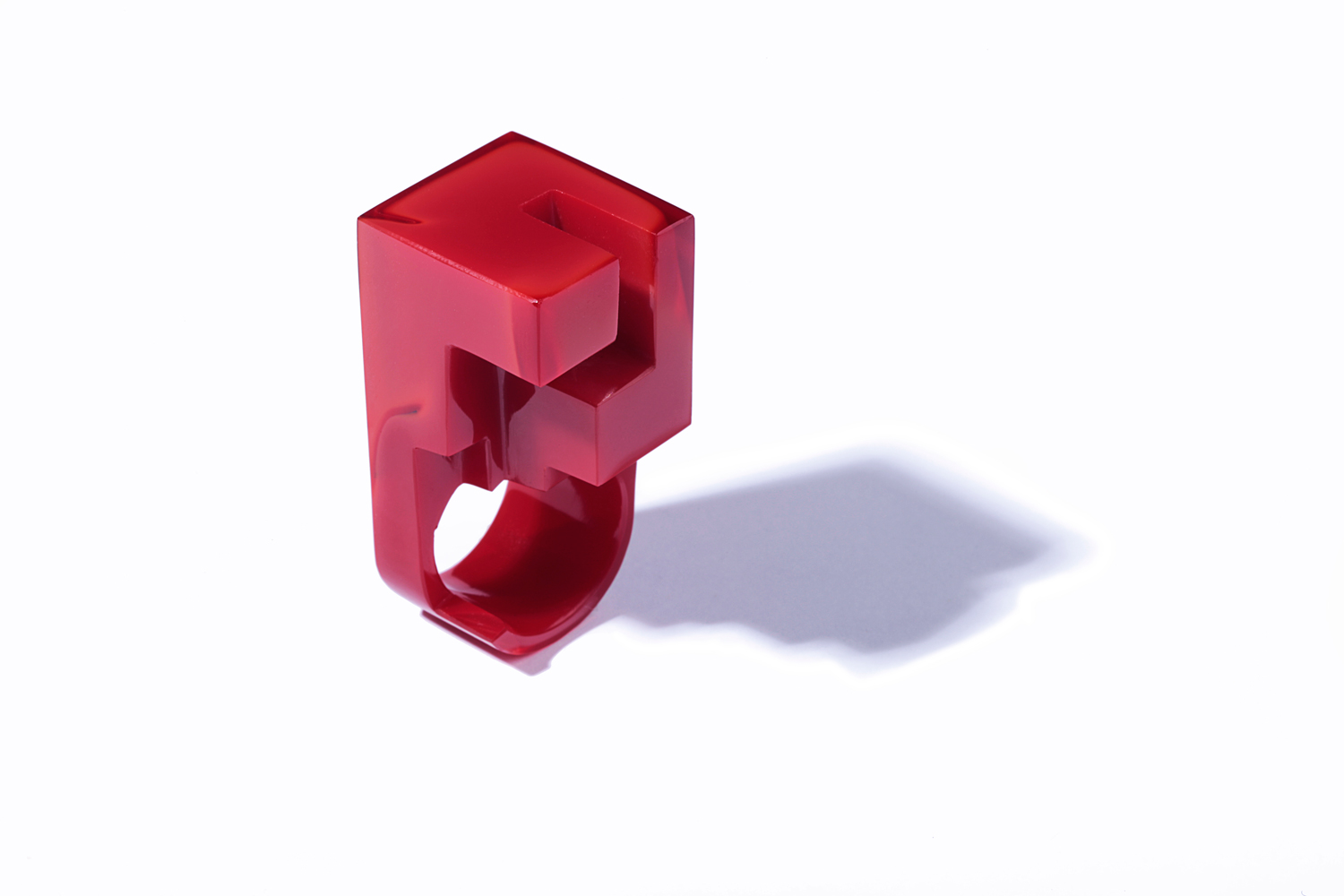 RED GLASS RING IV
