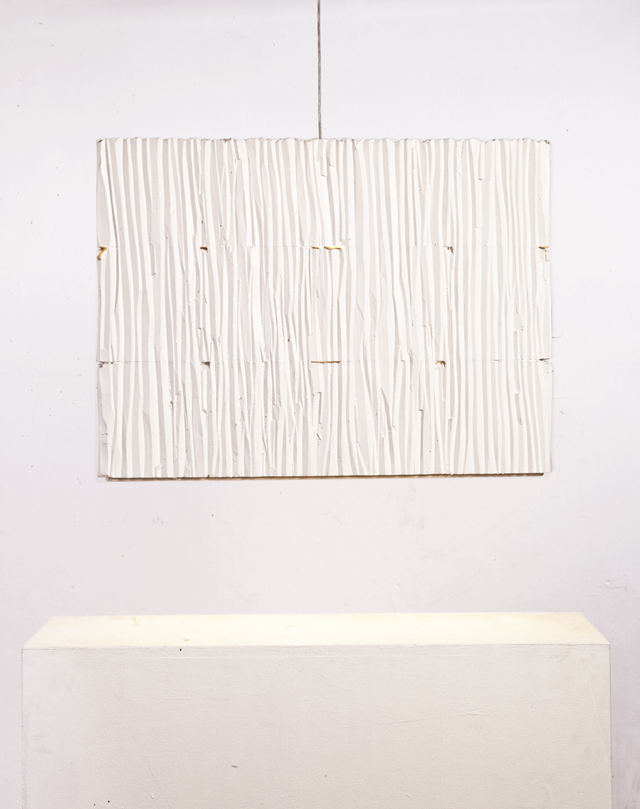 Gisela_Stiegler_3_floor_lamp_white_frontal_view_MarionFriedmannGallery_low_res.jpg