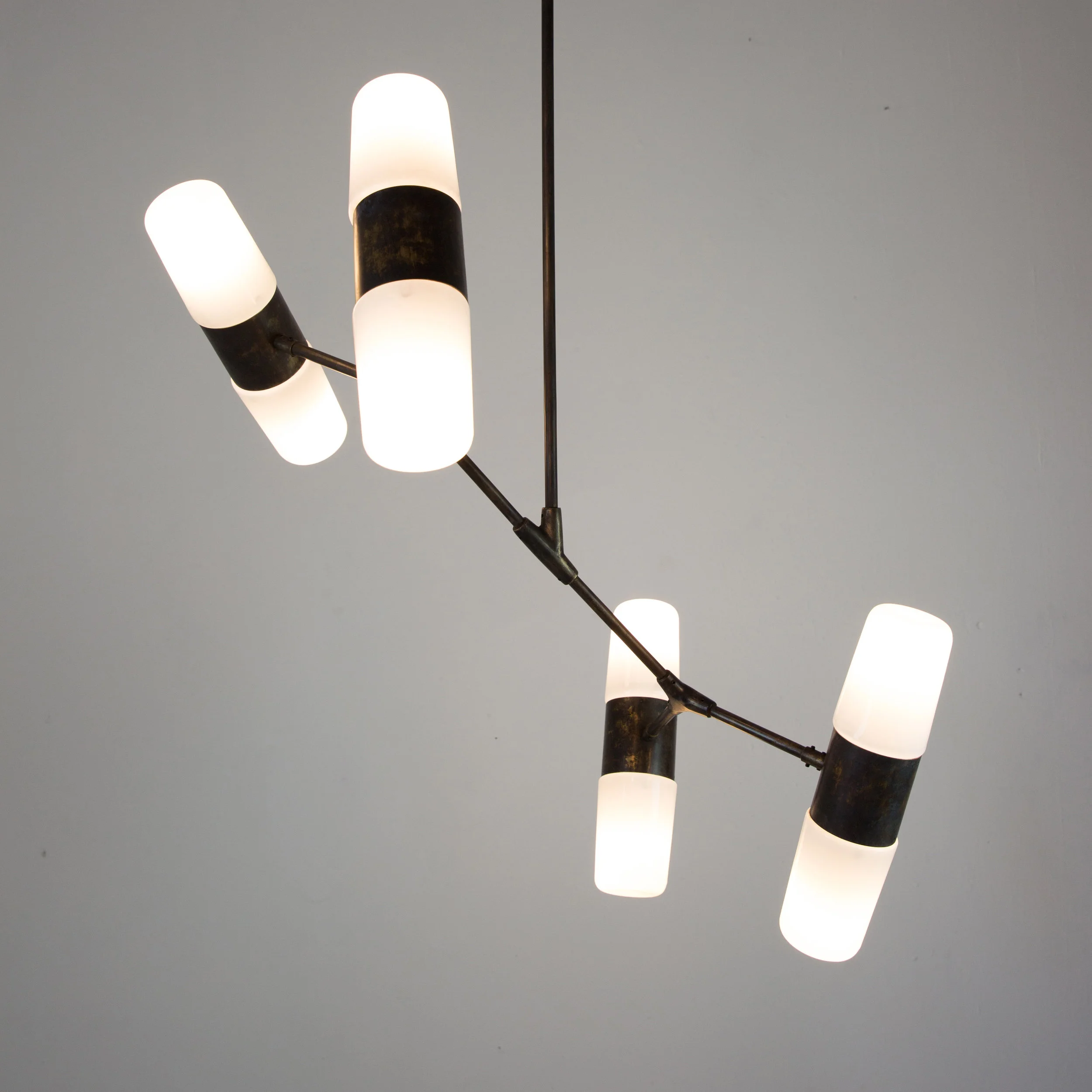 Pendant-Model-01-B-lit-whole2.jpg