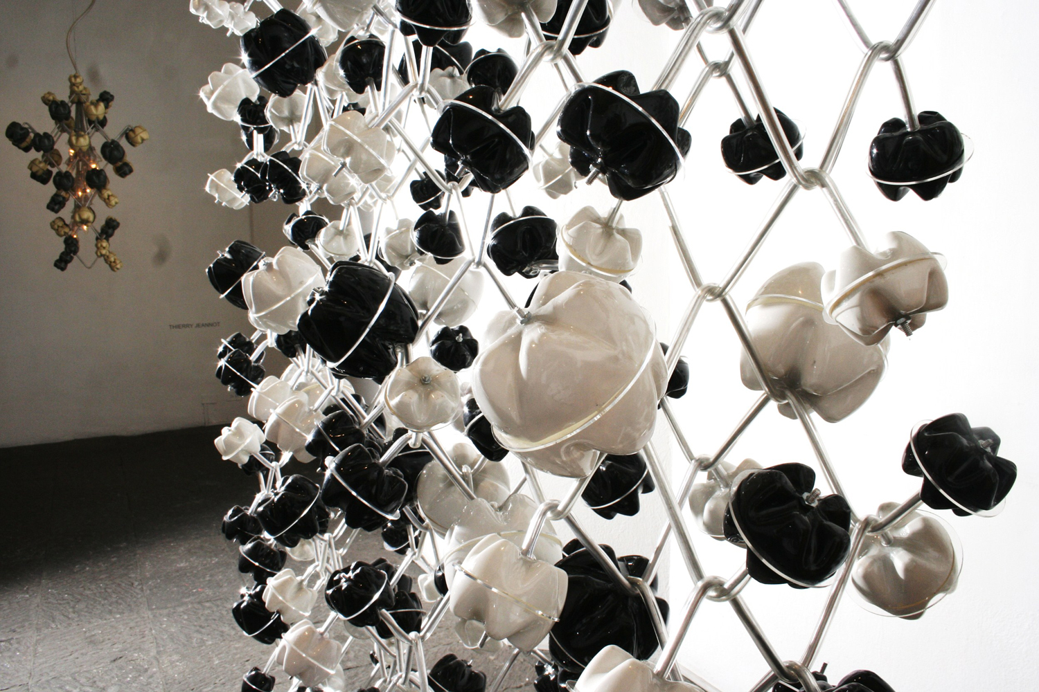 web222-Thierry_Jeannot_Room_Divider1.jpg