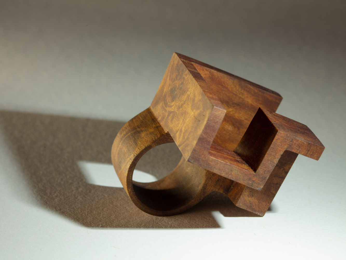 indeks fungere rørledning Wood Ring 2 — Marion Friedmann Gallery - collectible / out of the ordinary  design-art & craft