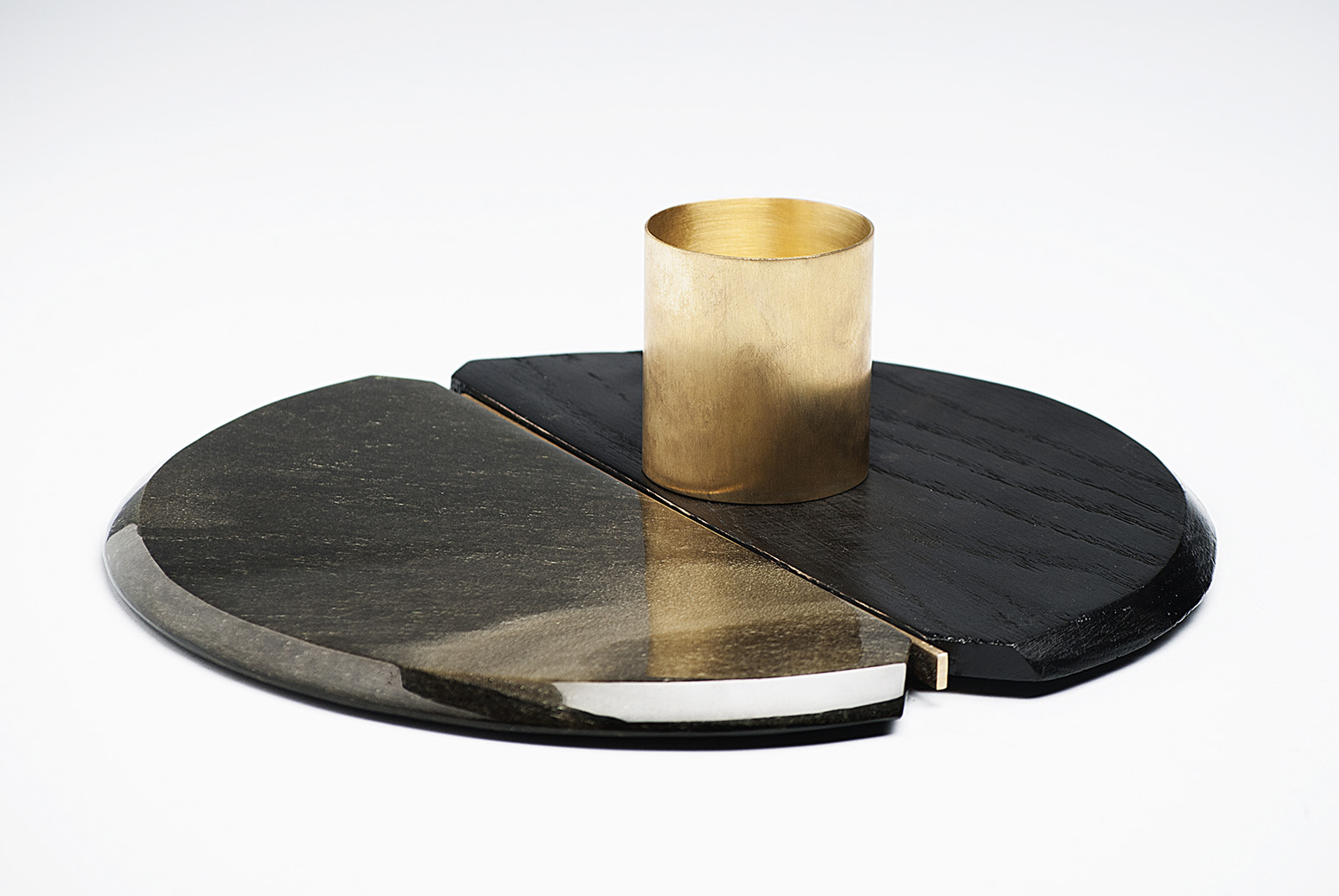 Obsidian-wood-brass-tray-designer-Ana Karen Chaires-artisan-Pablo Cruz Gómez-Anahuac-MarionFriedmann-MexicoDesignTime12.jpg