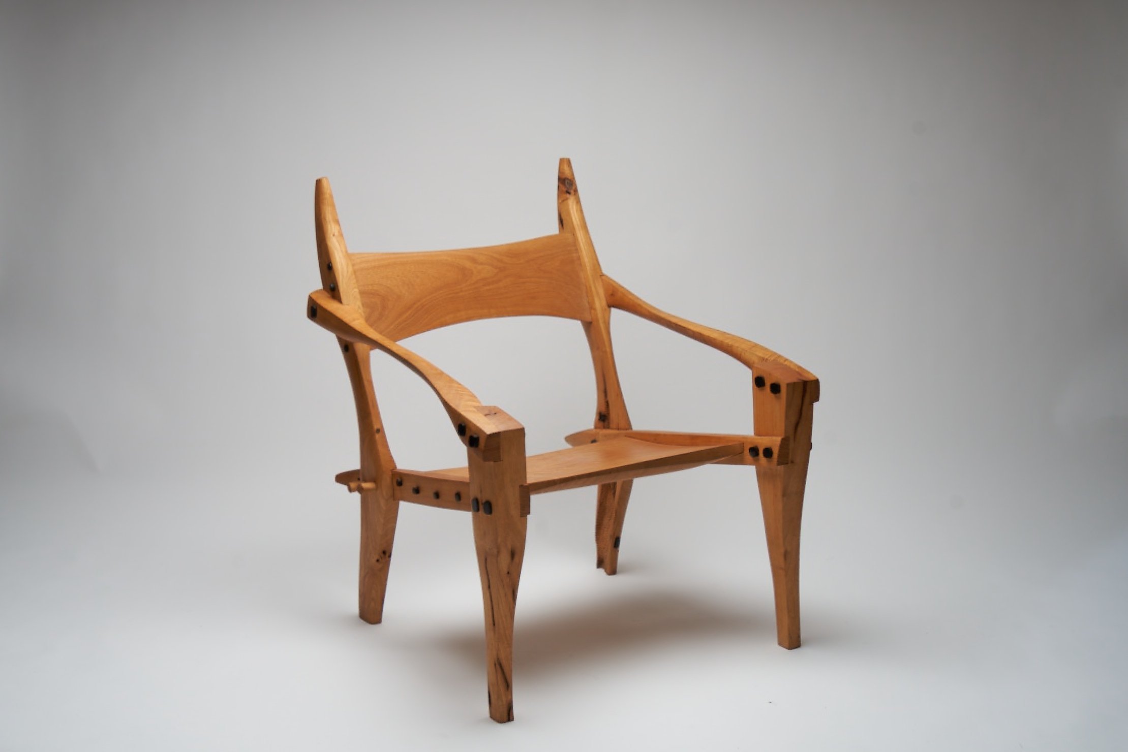 JULIO M. BARNETCHE - West II armchair