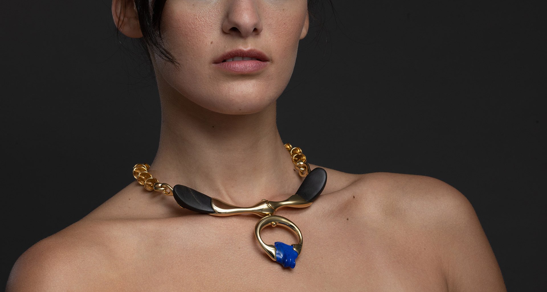 PLASTIC-egypt-necklaces-collection-julio-martinez-barnetche-marion-friedmann-gallery-LR-egypt120-cut.jpg