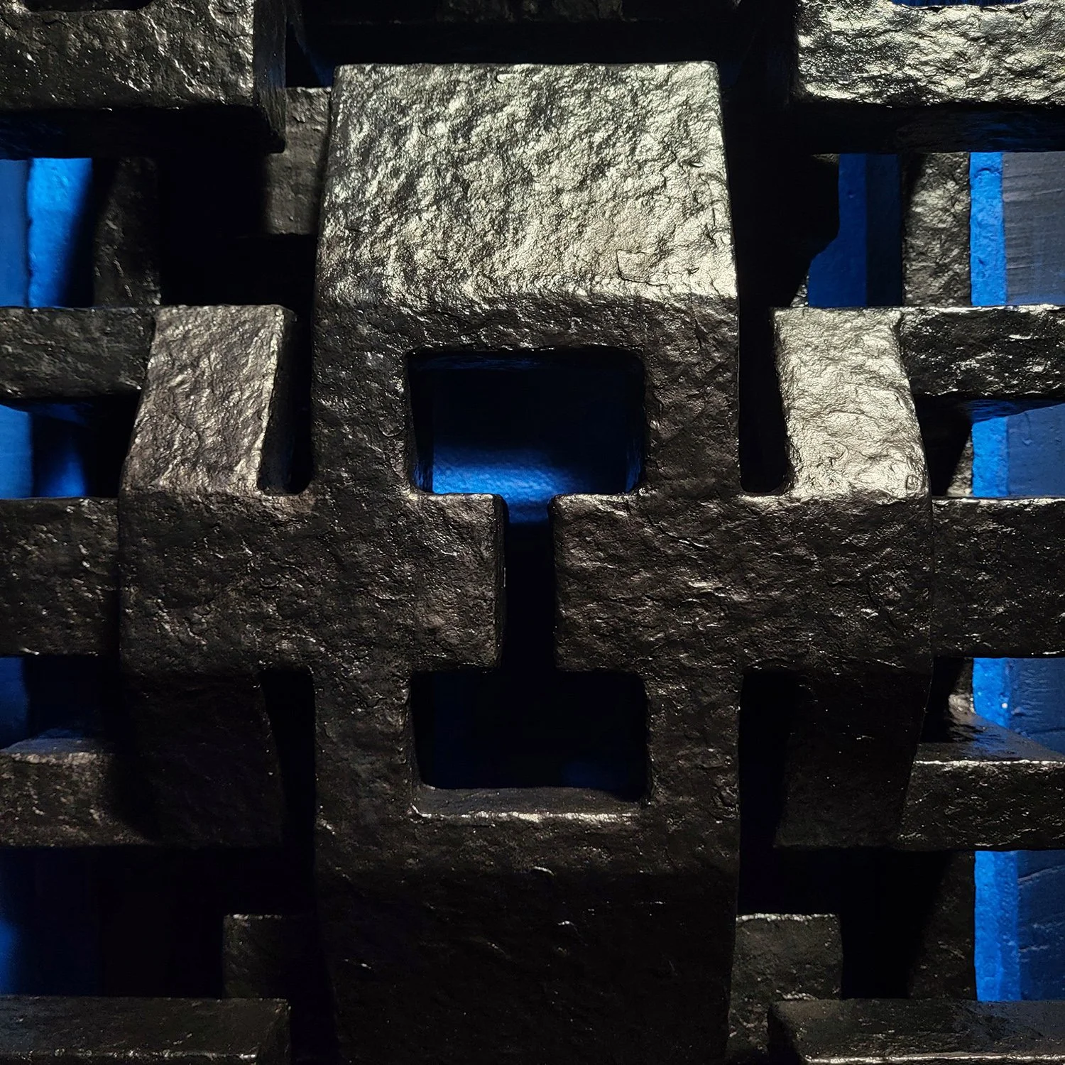 SUPERFILO_SCULPTURE_WALL_LAS ANIMAS_DETAILS_1 MarionFriedmannGallery-lr.jpg