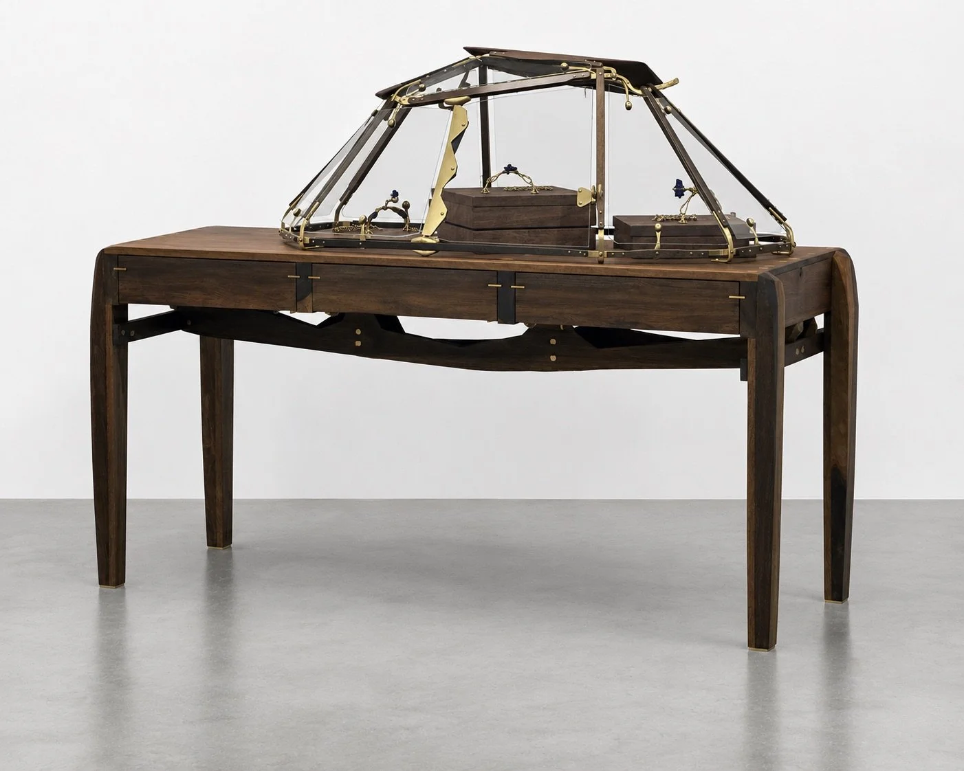 JMB-cabina-display-jewelry-cabinet-MarionFriedmannGallery-1.jpg