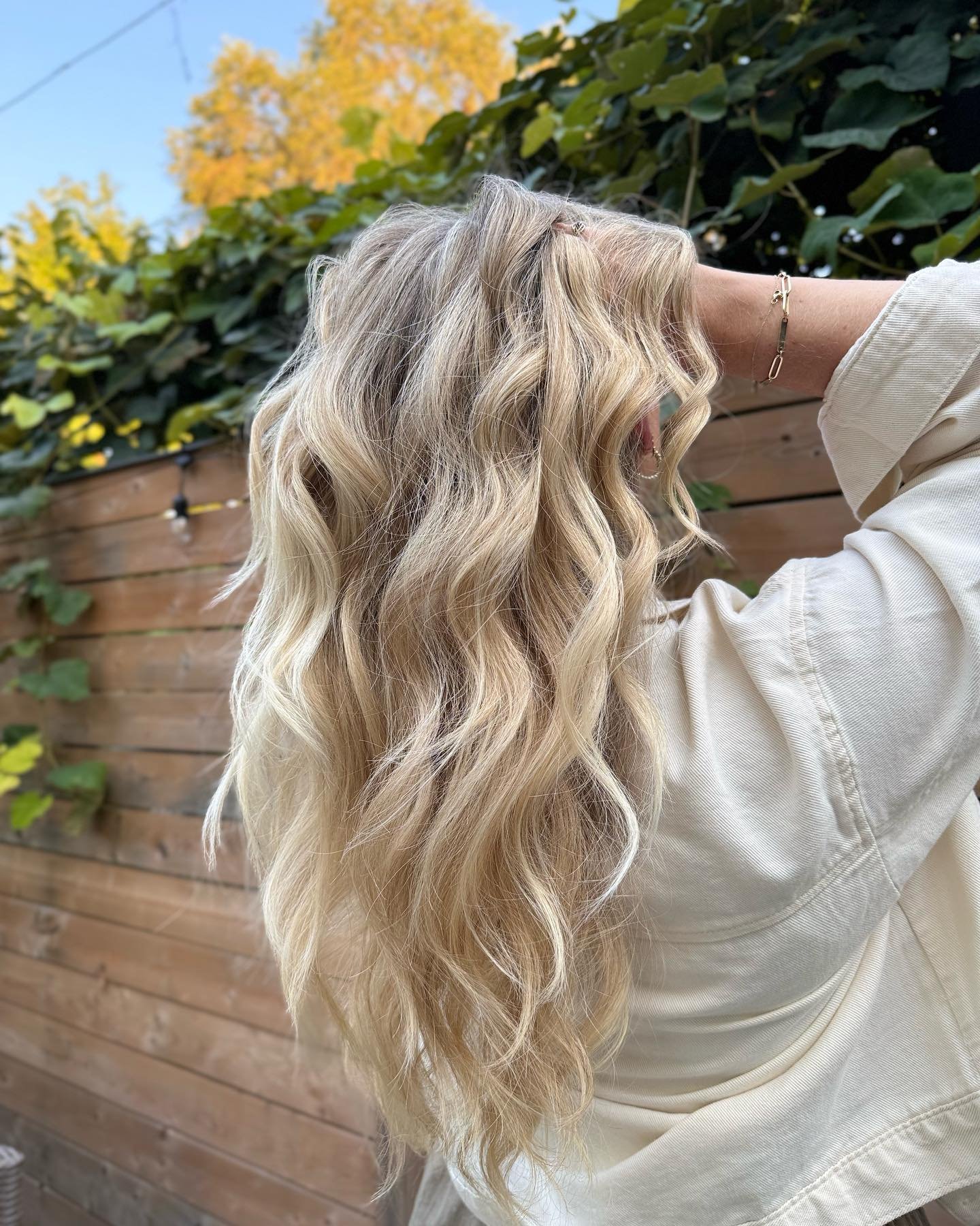 Buttery bright blonde ✨✨✨ Call or email for booking or inquiries:
☎️: 6473494312
📧: info@trevorodhostudios.com