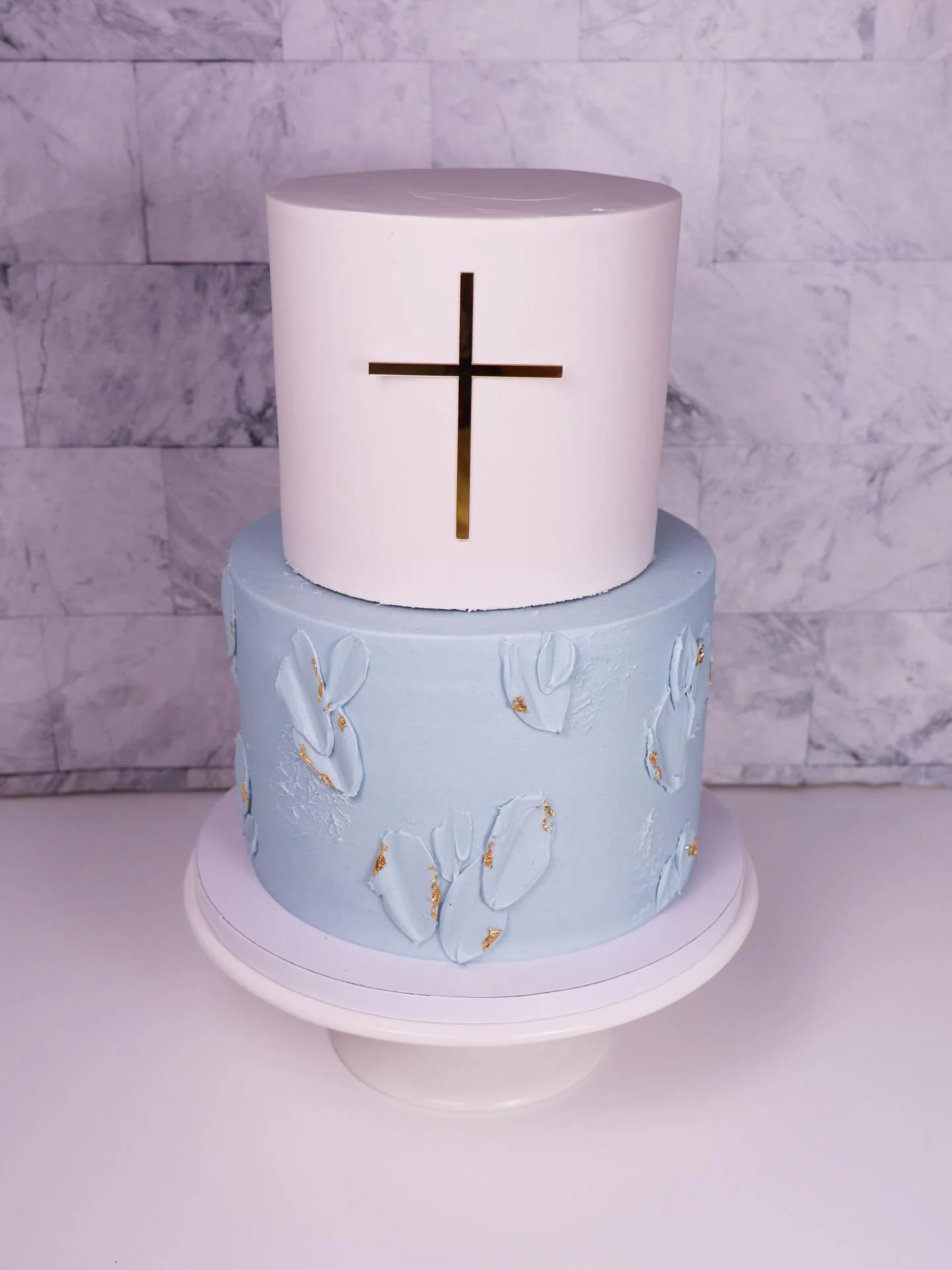 Baptism cake for Teddy last weekend 🤍🩵

And of course he fell asleep before we could get a picture of him and the cake 😅