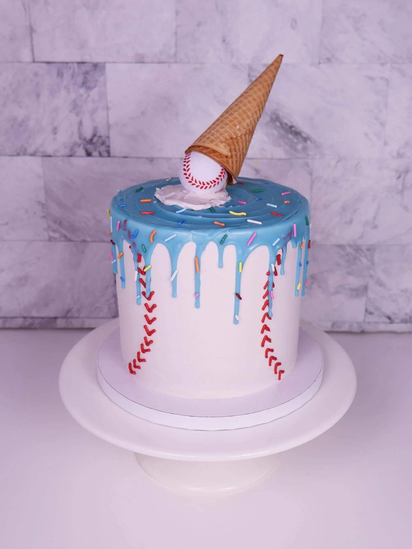 It&rsquo;s officially baseball szn ⚾️🍦