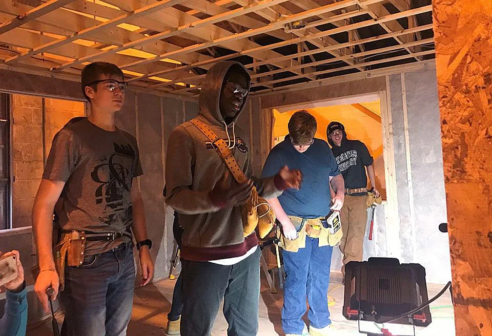 Carpenters+2.jpg