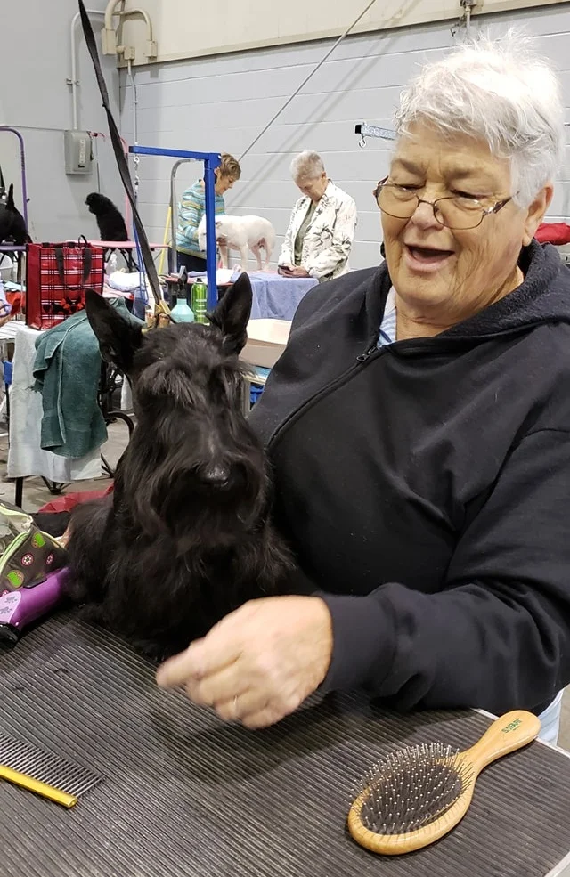Grooming fun with Jill Mashburn and Charthill Duchess Sophie