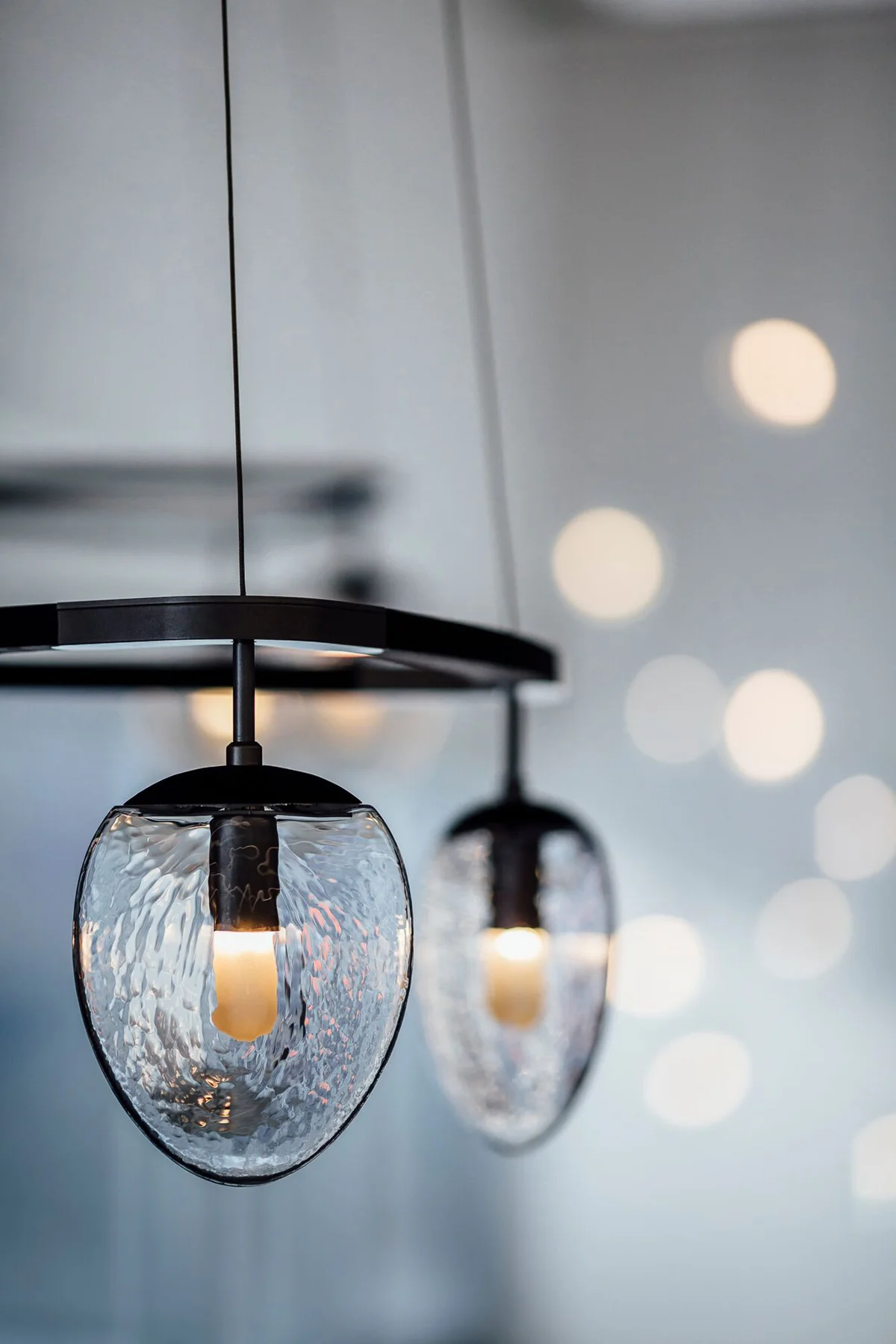 install-foliole-chandelier.jpg