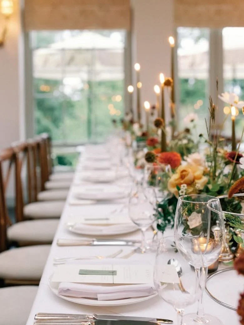 Sophisticated table detailing for an Autumnal wedding 
.
.
.
#autumnalwedding #weddingtable #onthedaystationery #weddingstationery #dottheiatelier