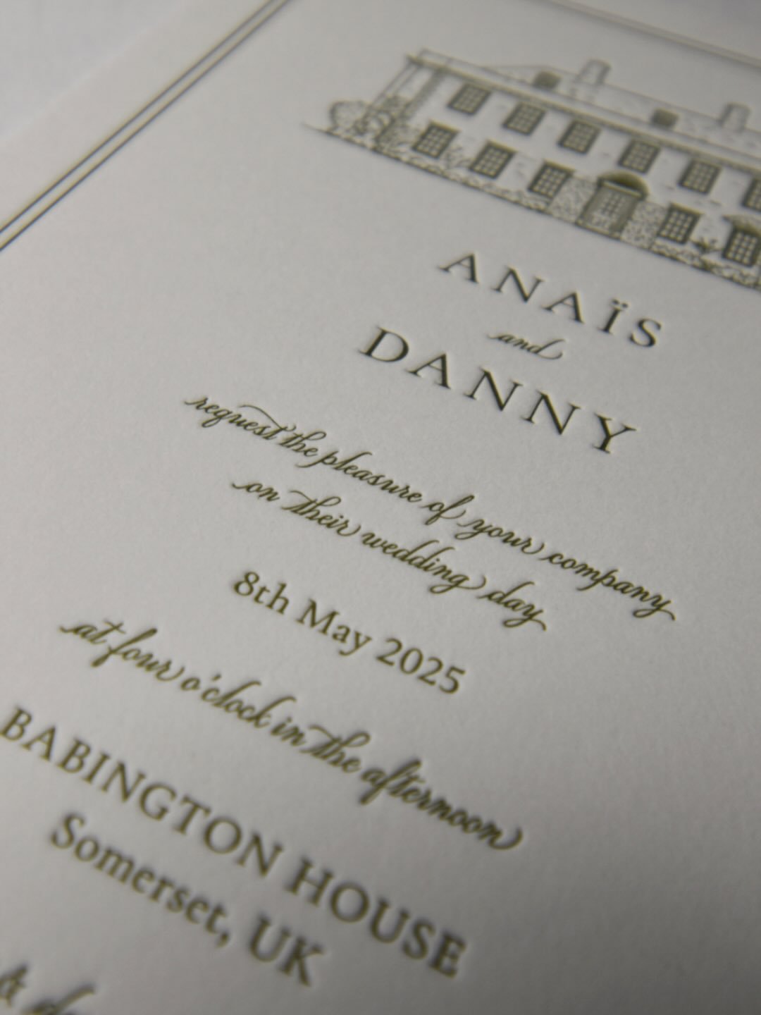 Pillowy letterpressed invites from last year for A &amp; D ✨🥂 
.
.
.
#weddinginvitation #luxuryweddingstationery #venueillustration #babingtonhouse #dottheiatelier