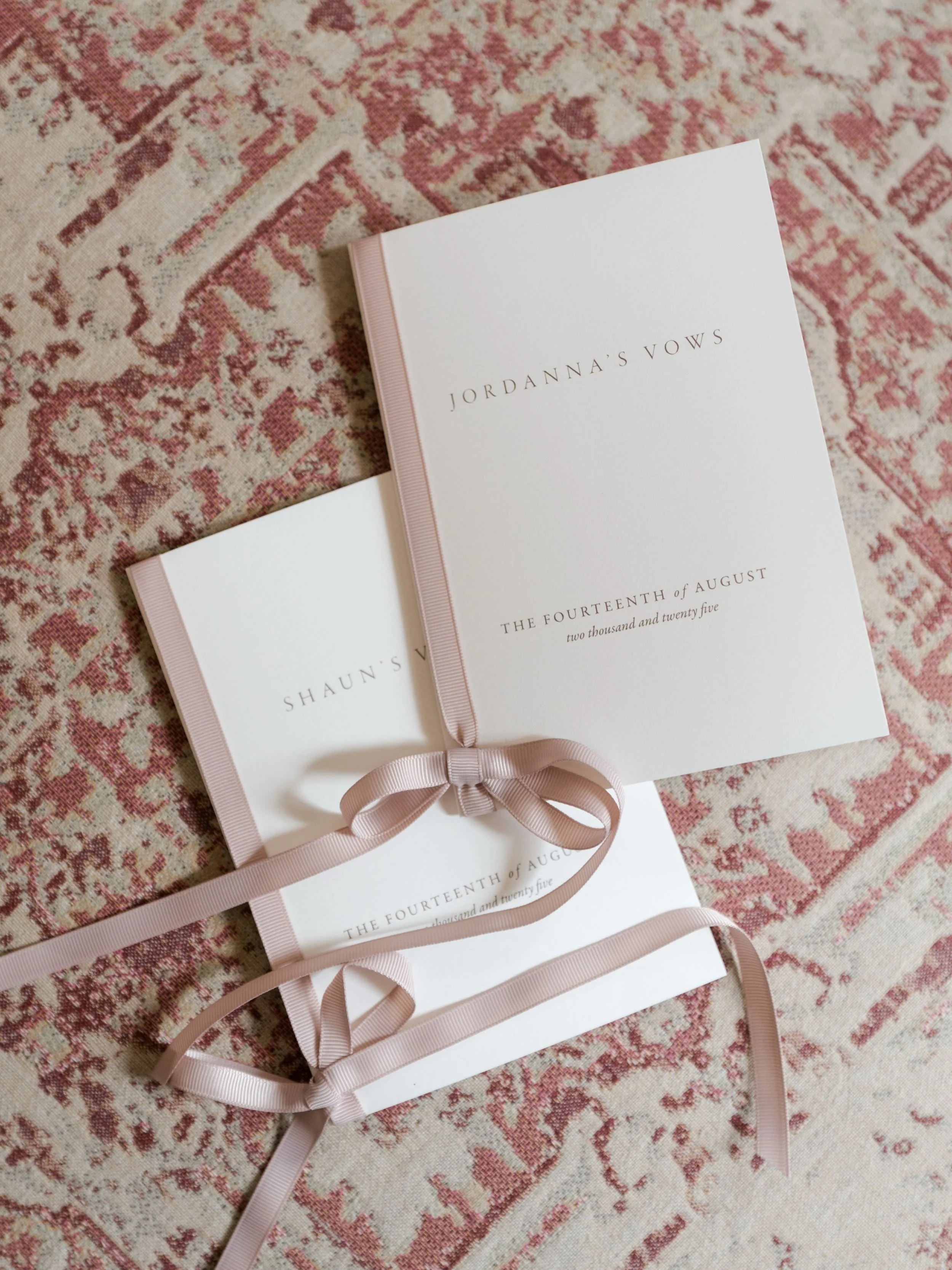 It&rsquo;s all about the details ✨
.
.
@flowersbypassion 
@rebeccasearlephotography 
Babington House @sohohouse 
.
.
.
#weddingstationery #weddingdetails #somersetwedding #dottheiatelier