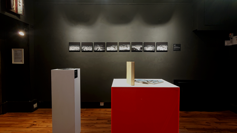 Gallery_X_Exhibition_Photos_Hohlweltlehre_020.png