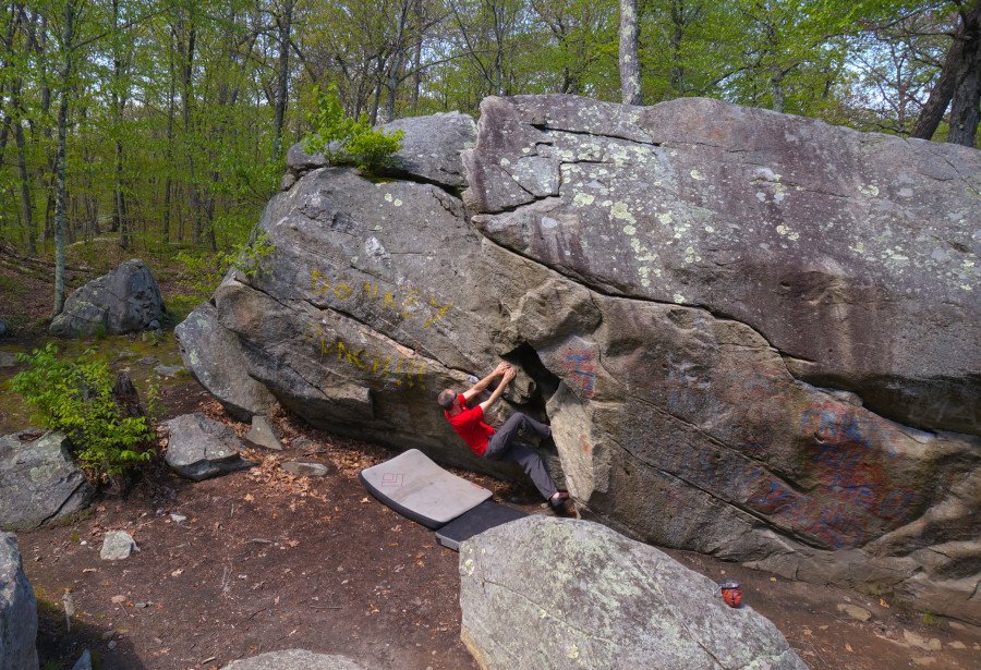 The Full History of Bouldering in Lincoln Woods, RI