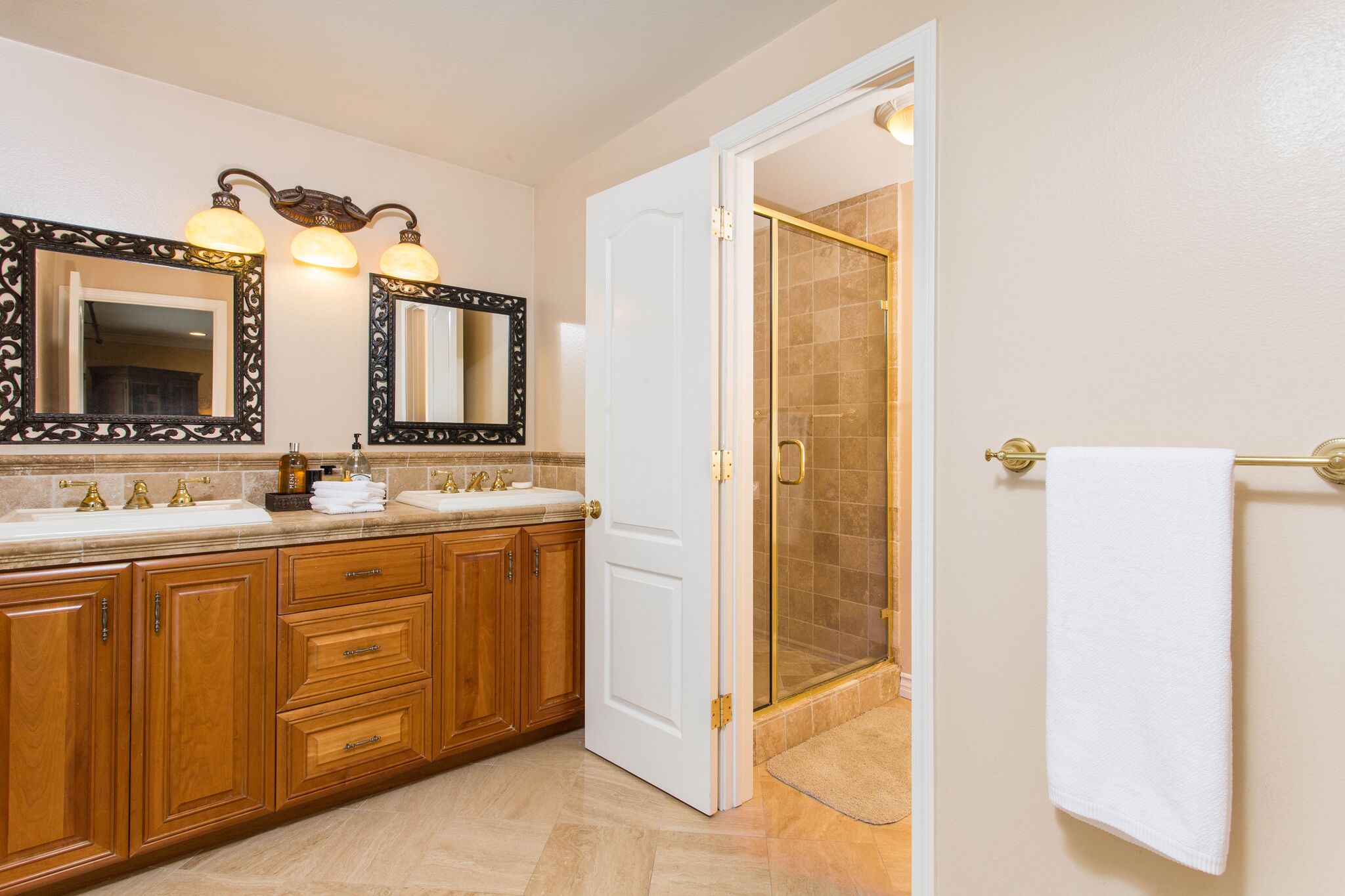 Master Bathroom.jpeg
