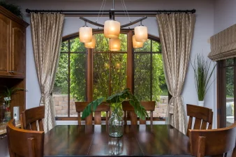 Dining Room.jpg