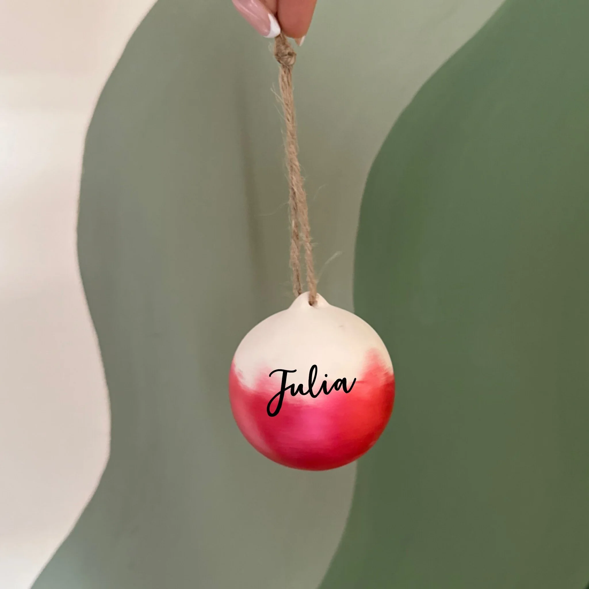 F8F0F1B0-72F7-486B-99A1-26A3F344B5A2