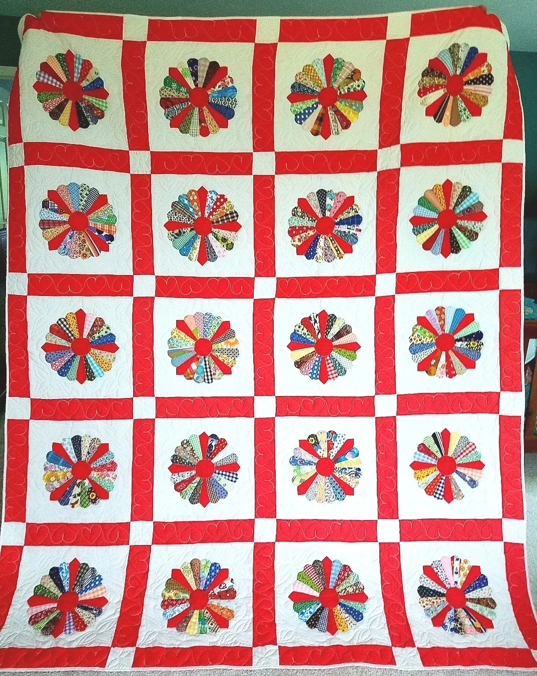 Raffle quilt for Autumn Comforts quilt show in 1982.