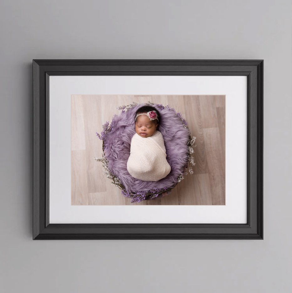 Newbornborn-photographer-buckinghamshire-white-Farrow-frame-black.jpg