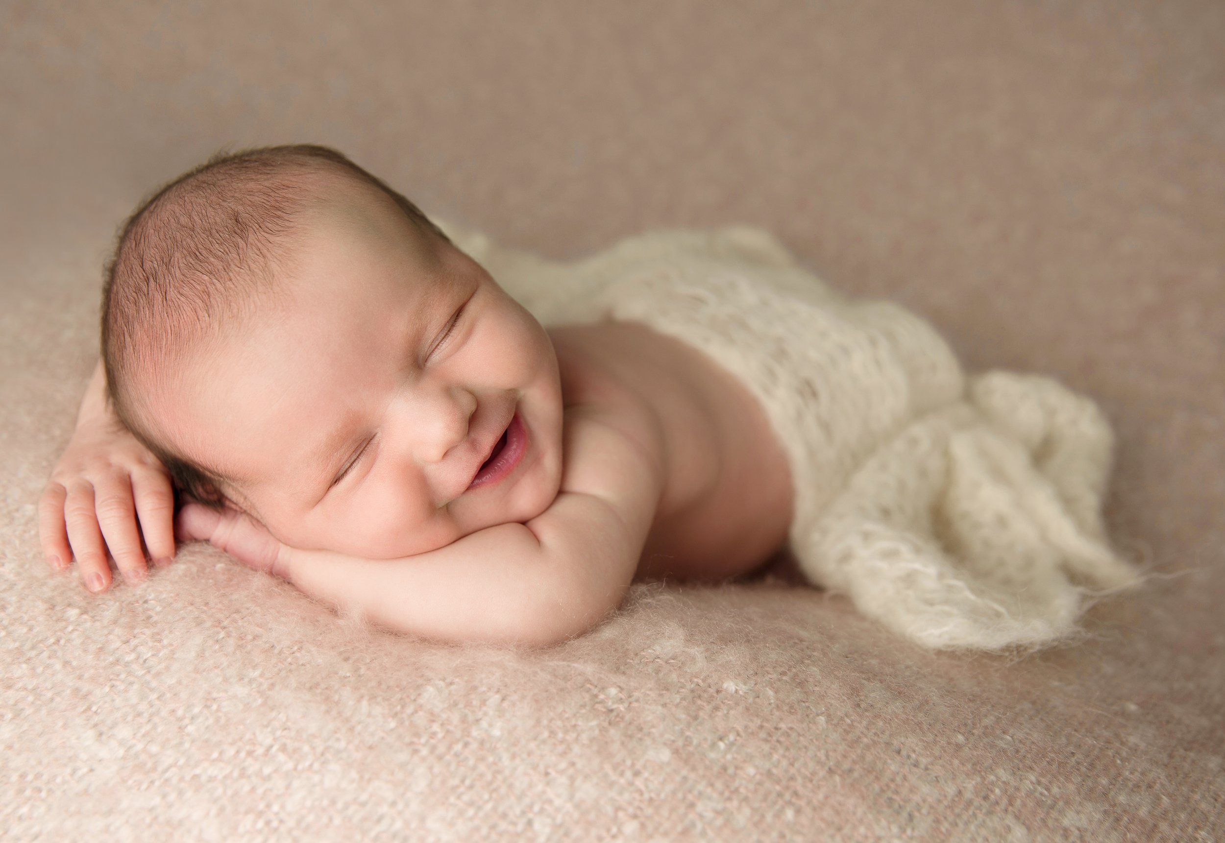 Newborn-photography-home-visit.jpg