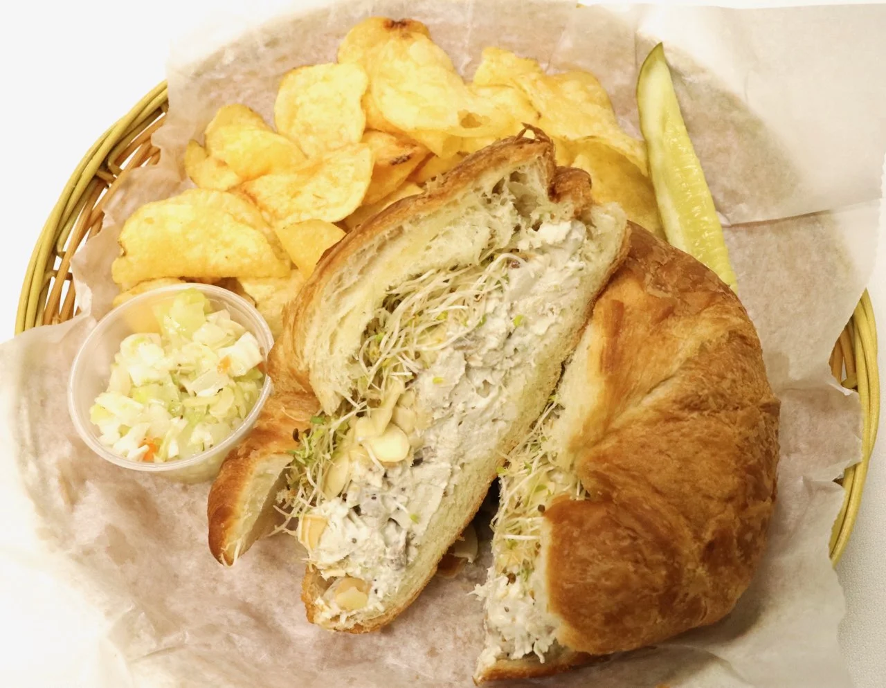broad street deli 7.jpg
