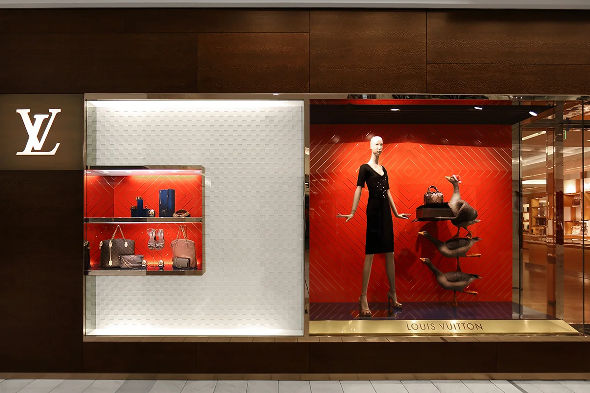 D Ellis Studios_Louis Vuitton_9158.jpg