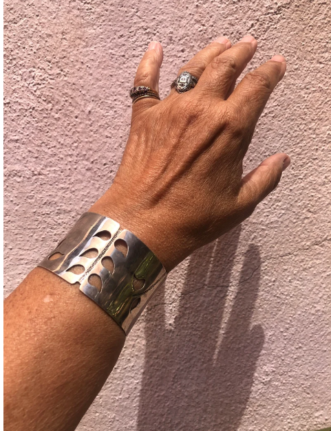 Cuff #02.png