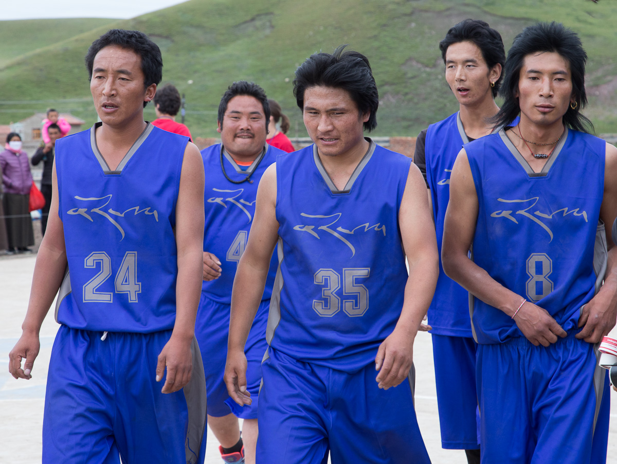 350 bball men.jpg