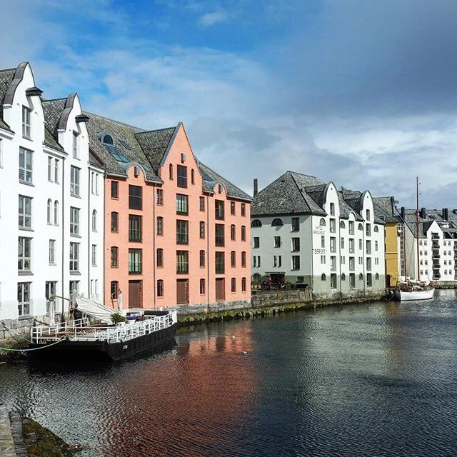Welcome to #Alesund #Norway The beautiful Art Nouveau town built from ashes after a devastating fire. There is so much history to explore in this city!  If you travel to Norway, don&rsquo;t miss this extraordinary city, the gateway to #geirangerfjord