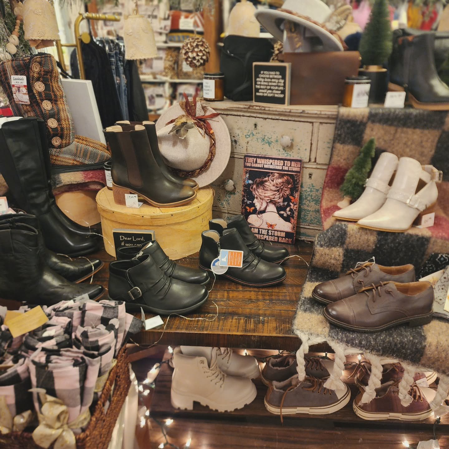🥾Boots boots and more boots in stock🥾
.
We have the cutest boots styles available! From trendy styles to comfortable walking boots we have it all. Stop in to try a pair!
.
#shelleysshack #smallbusiness #sedrowoolleywa #sedrowoolleywashington #sedro