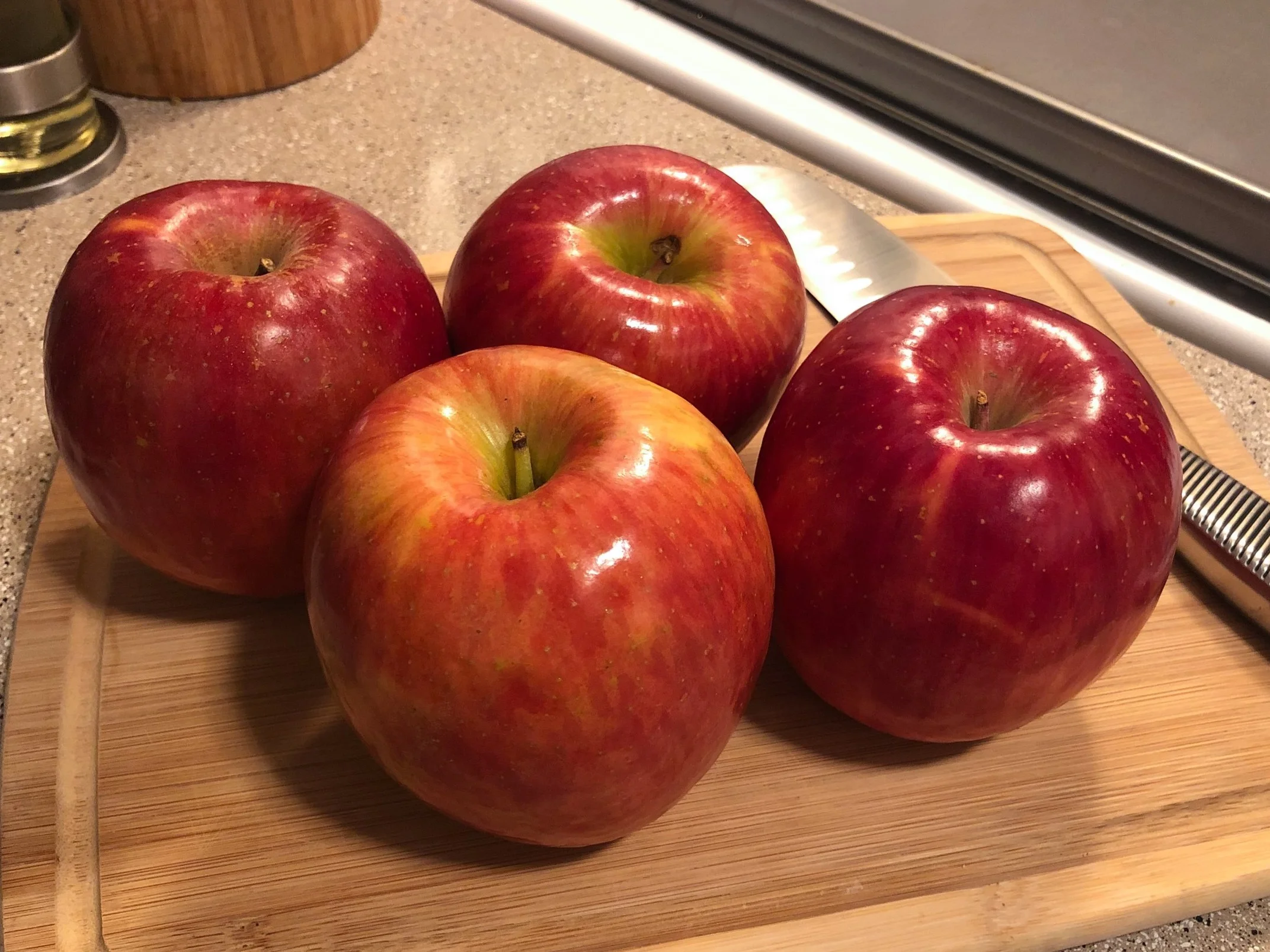 Apple+pre-cut.jpg
