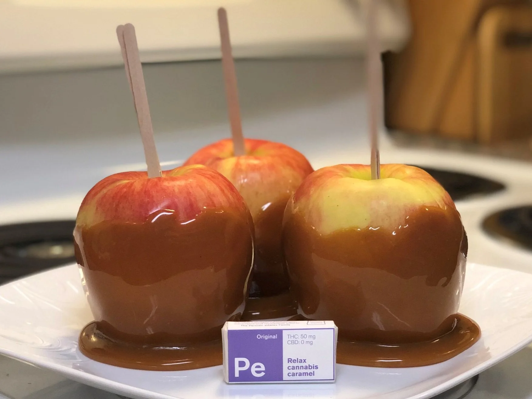 Final+Caramel+Apples.jpg