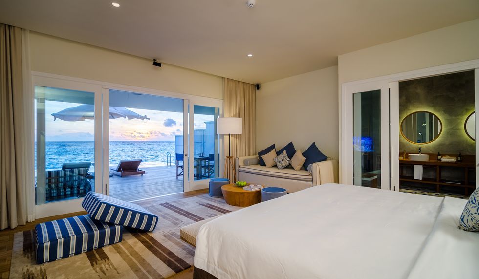5850-hotel-amilla-fushi.jpg
