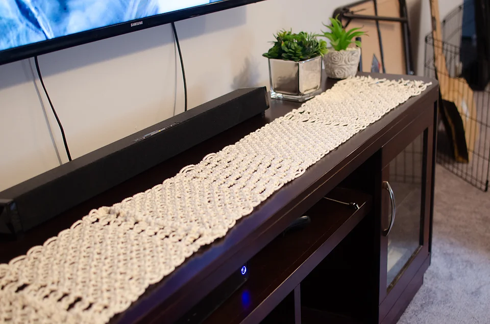 macrame runner 2.jpg