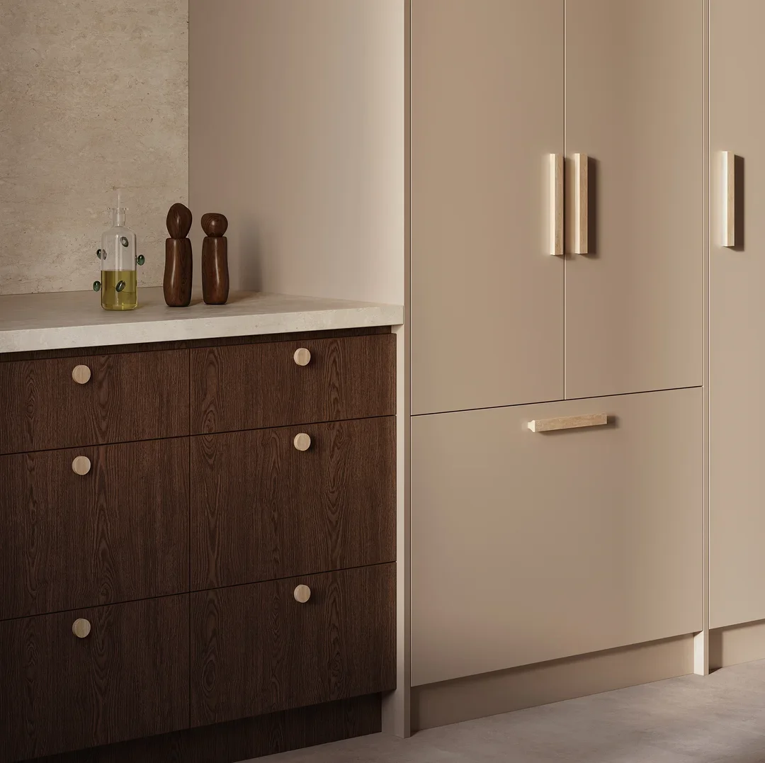 ABI 17606-Pedra-Large-Knob-30mm_Side_Beige-Travertine Image.webp