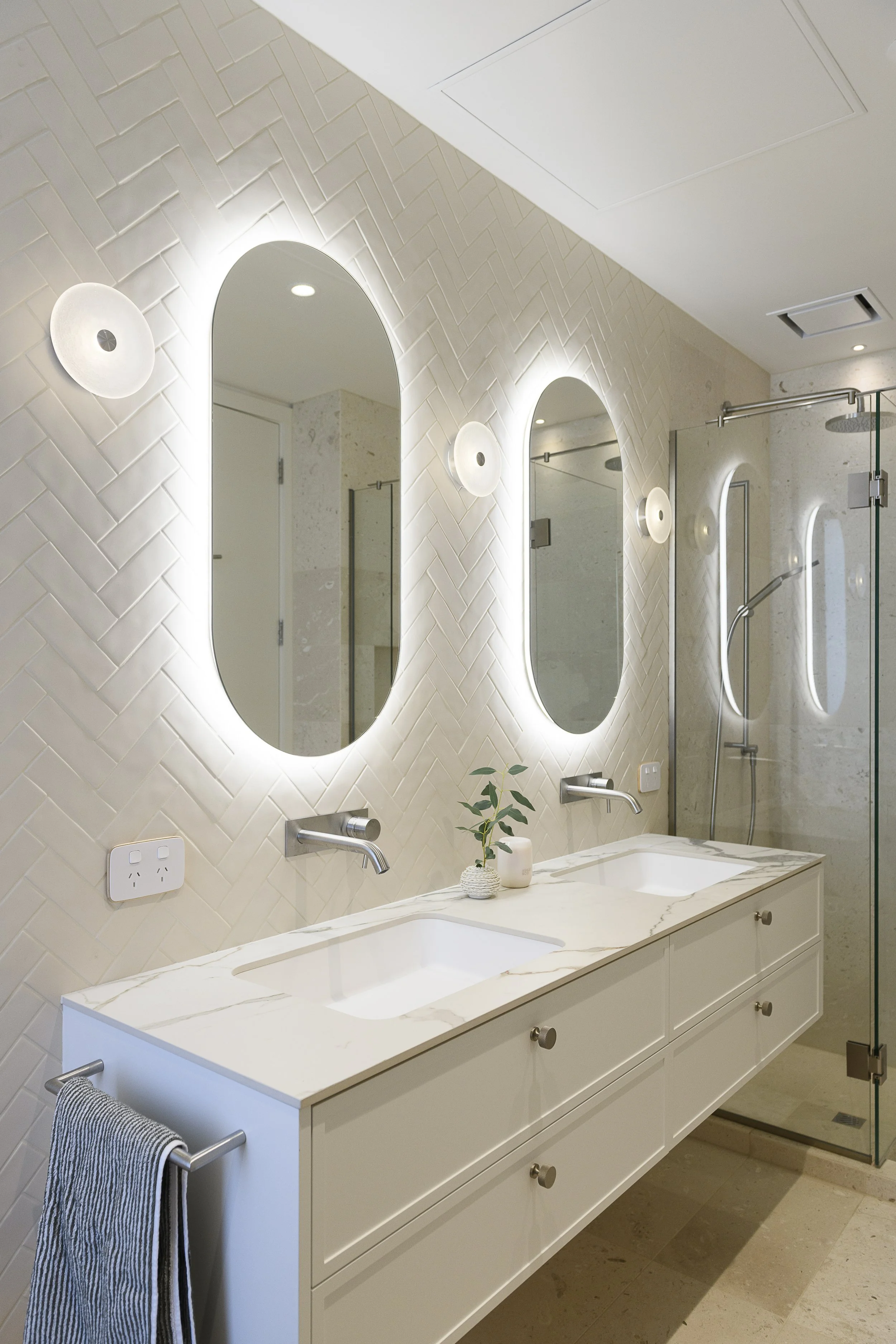 Hello_ Saturday_OCEAN_ VIEW_Appartment_Reno (33).jpg