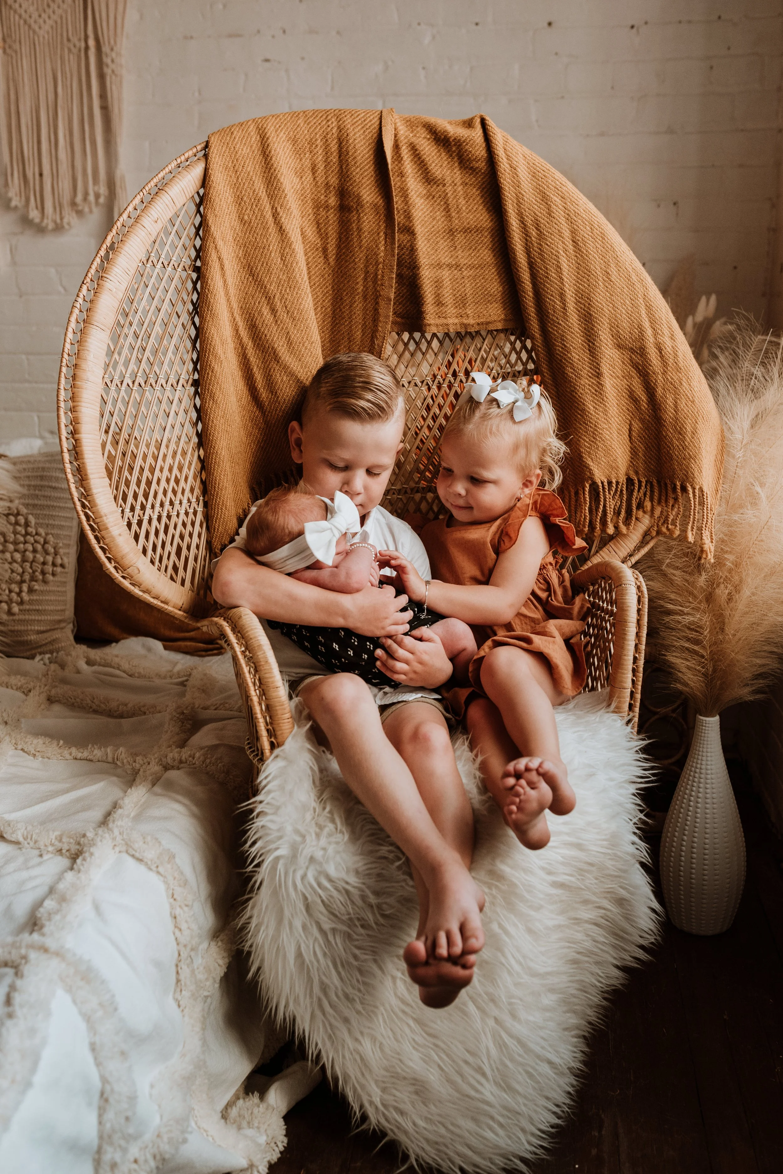 Hollis Newborn | Studio Yeg