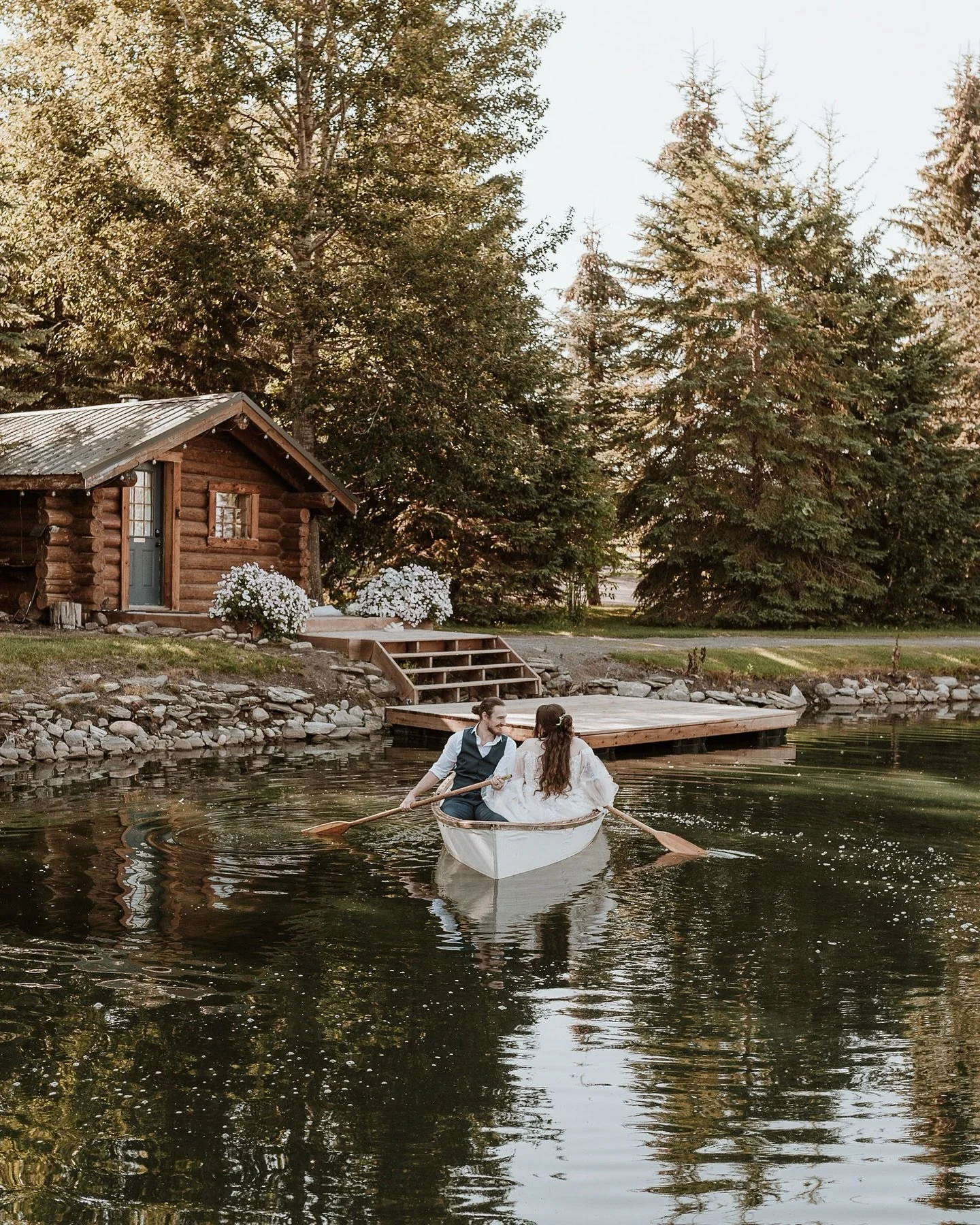 A very sweet intimate wedding day with these two. Lots of smiles and quiet giggles as they looked at each other. 

Venue @pine.and.pond 
Hair @kdartistry_ 
MUA @kdartistry_