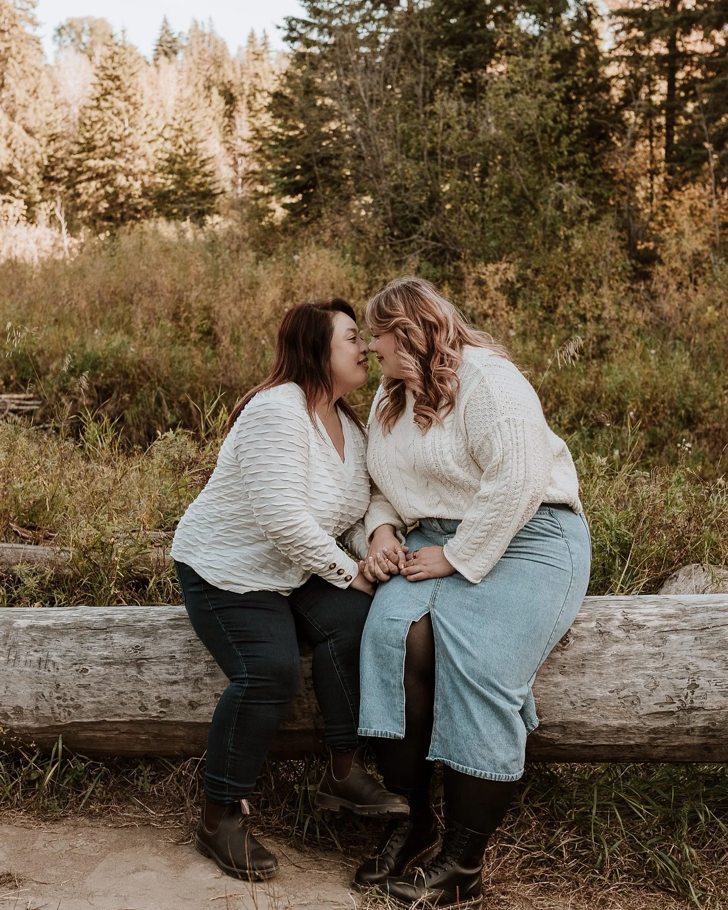 Absolutely loved getting to meet these two lovely babes for a sweet session together.